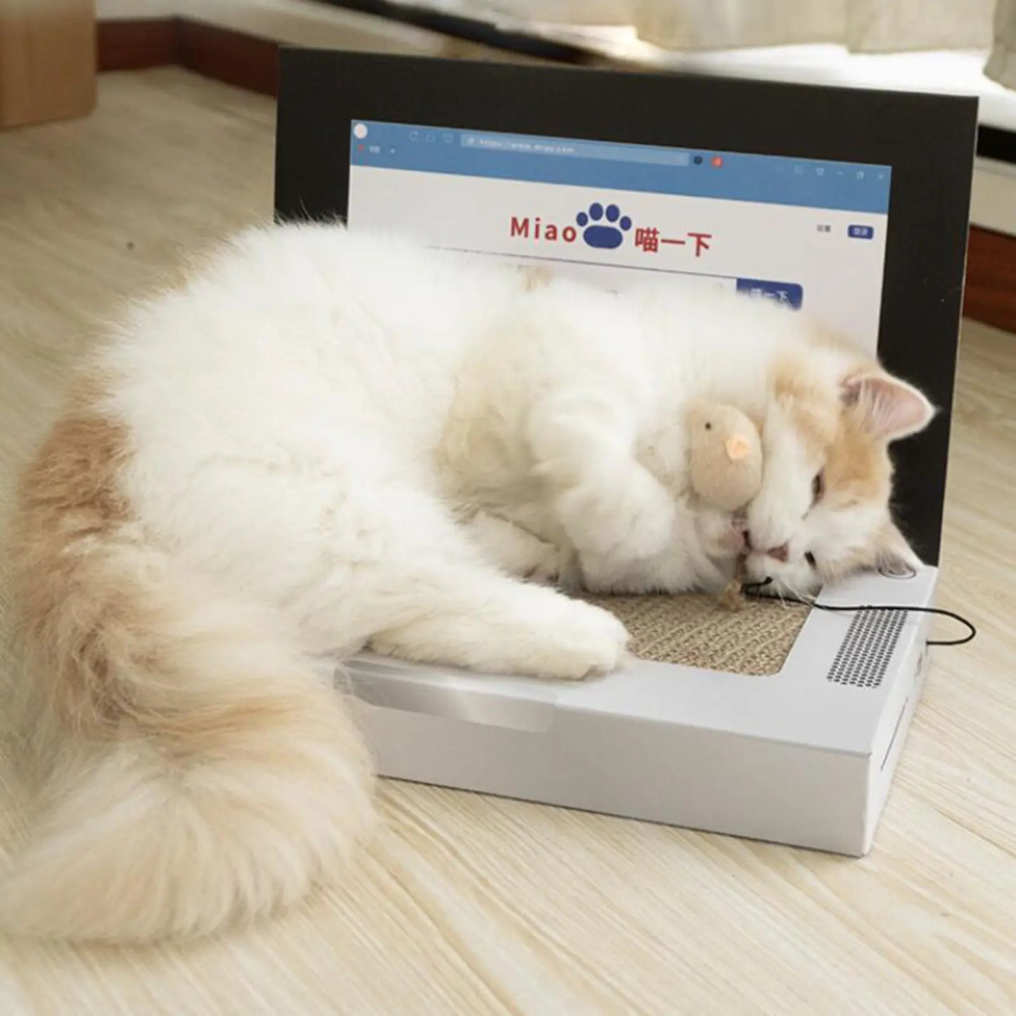 PawPilot Laptop Scratcher
